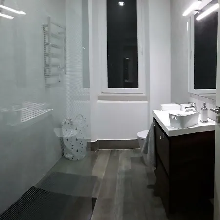 Shades Of Grey - Apartment